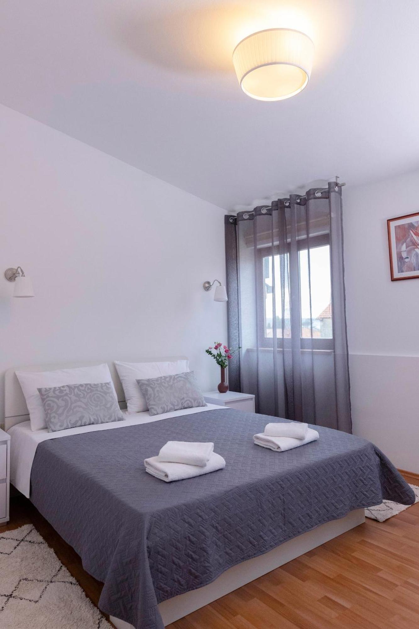 Apartman Ivo Kaštela Esterno foto