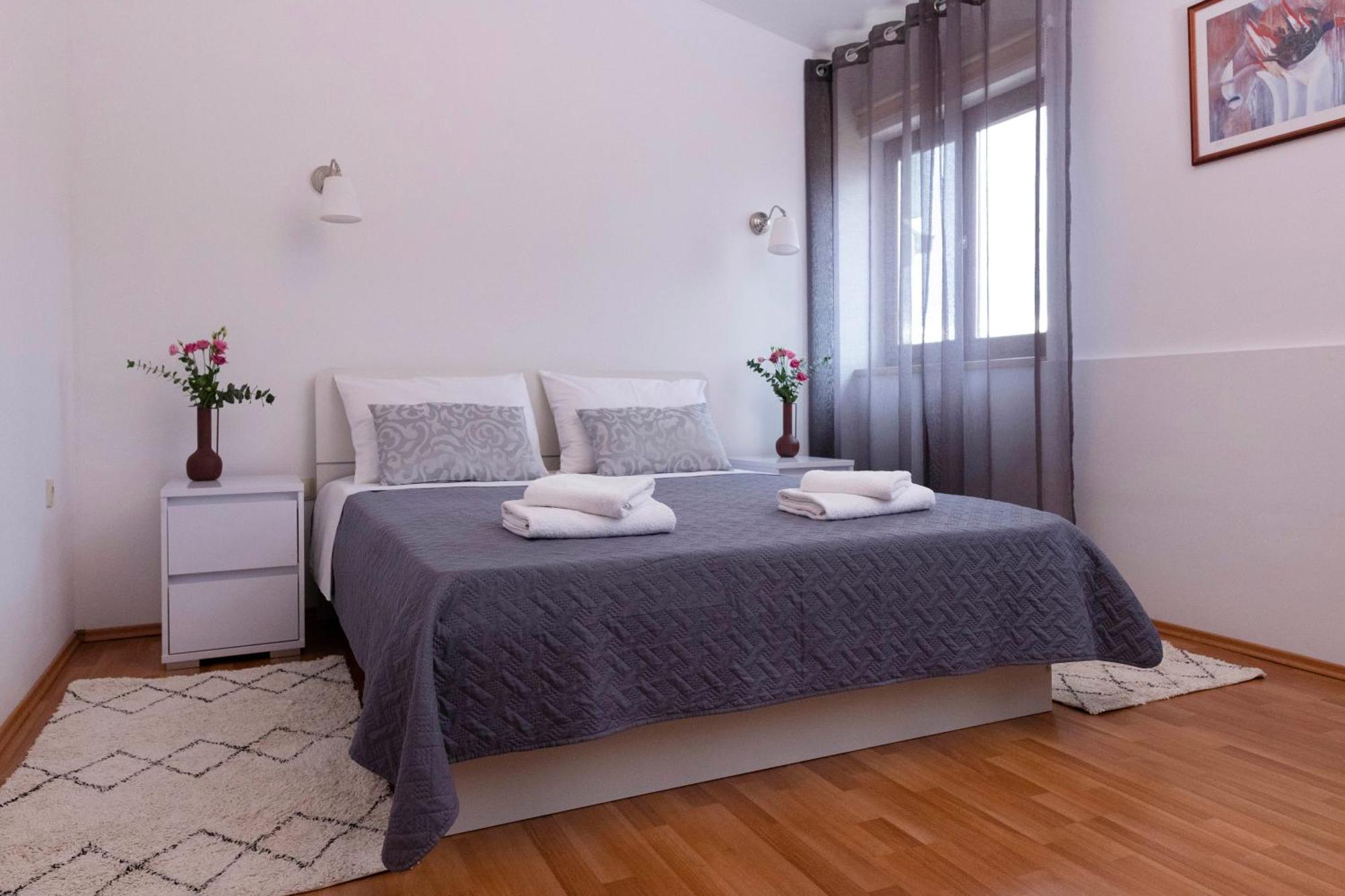 Apartman Ivo Kaštela Esterno foto
